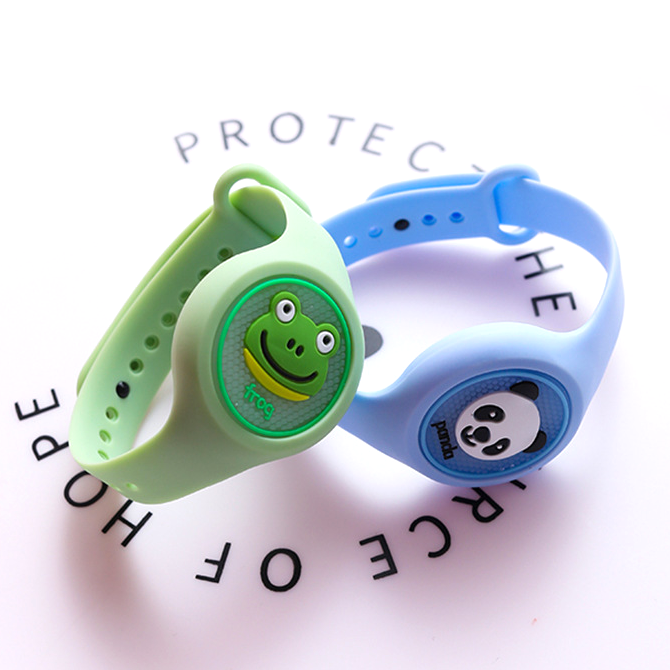 Natural Mosquito Repellent Bracelet for Kids 250h Protection · Water-Resistant · Ages 3+ · DEET-Free